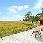 Semesterbostad Farman - 150m From The Sea By Interhome Laeso