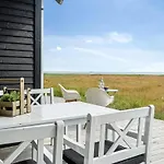 Semesterbostad Farman - 150m From The Sea By Interhome