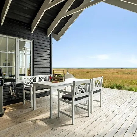 Semesterbostad Farman - 150m From The Sea By Interhome